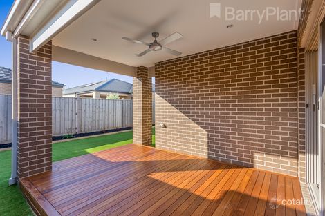 Property photo of 14 Oberon Street Point Cook VIC 3030
