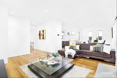 Property photo of 1/10 Wallabah Street Mount Waverley VIC 3149