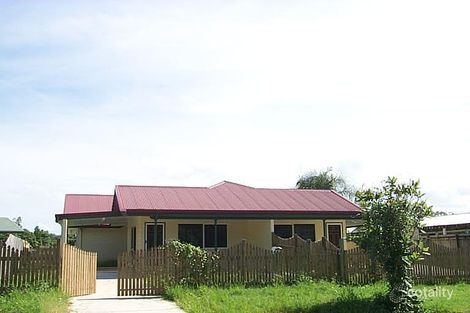 6 Kangaroo St, Bentley Park, QLD 4869