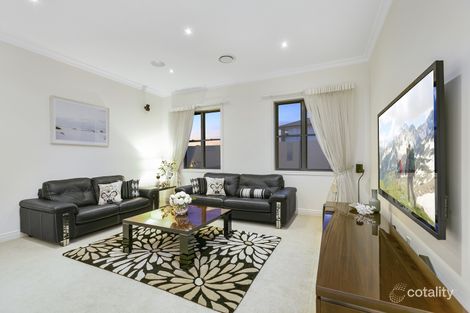 Property photo of 127 Sir Bruce Small Boulevard Benowa QLD 4217