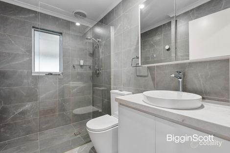 Property photo of 150 Waradgery Drive Rowville VIC 3178