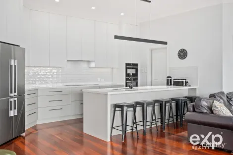 Property photo of 38 Nickajack Place Kangaroo Gully WA 6255