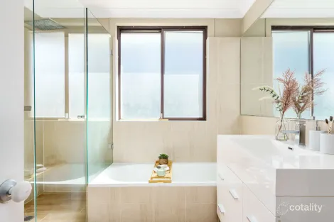 Property photo of 6 Cruikshank Avenue Elderslie NSW 2570