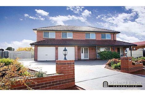 19 Cerutty Cres, Gordon, ACT 2906