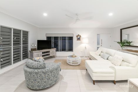 Property photo of 2/9 Andrews Close Port Douglas QLD 4877