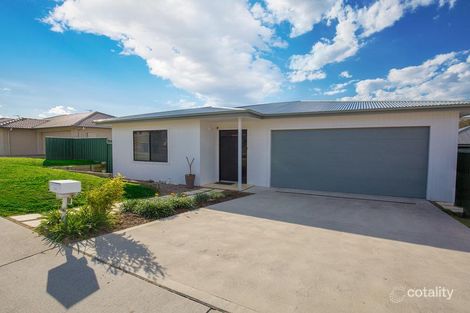 Property photo of 19 Mileham Circuit Rutherford NSW 2320