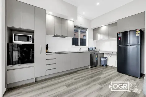 Property photo of 29 Silvereye Circuit Beveridge VIC 3753