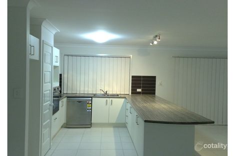 Property photo of 14 Faraday Crescent Pacific Pines QLD 4211