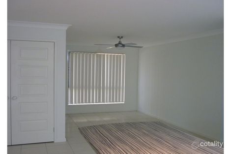 Property photo of 14 Faraday Crescent Pacific Pines QLD 4211