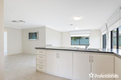 Property photo of 24 Excalibur Chase Wattle Grove WA 6107