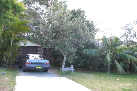 10 Garden Gr, Bateau Bay, NSW 2261