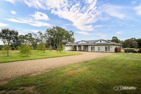 Property photo of 22 Bookless Court Oxley VIC 3678