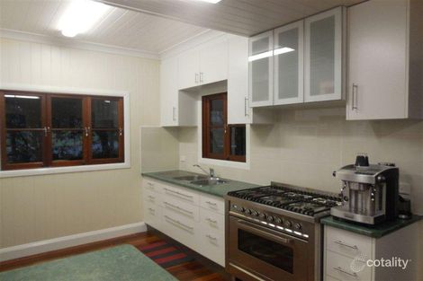 Property photo of 14 Cairns Road Camira QLD 4300