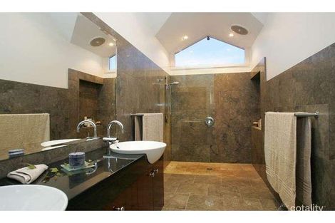 Property photo of 2 Browning Street Seddon VIC 3011