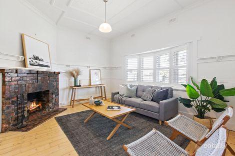 Property photo of 21 Venice Street Mornington VIC 3931