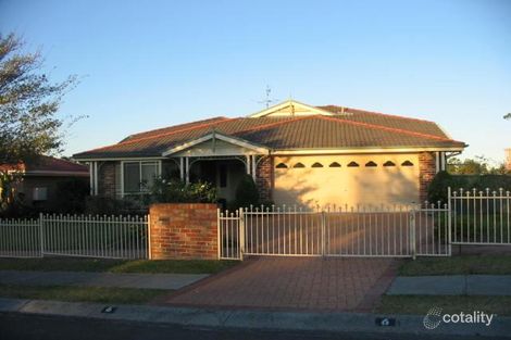 6 Avondale Dr, Kanwal, NSW 2259