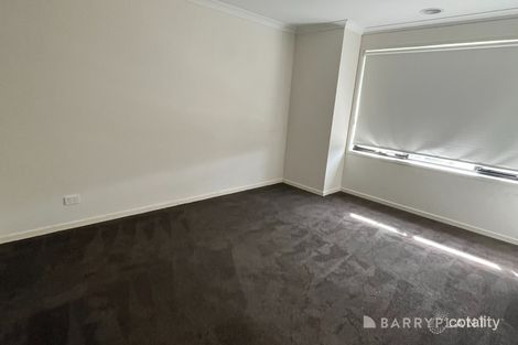 Property photo of 7 Bamburgh Street Werribee VIC 3030