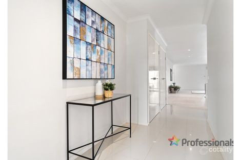Property photo of 31 Belleville Close Burnside Heights VIC 3023