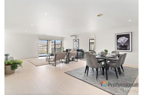 Property photo of 31 Belleville Close Burnside Heights VIC 3023