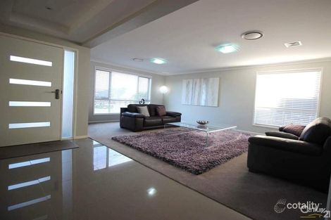 6 Woodbridge Dr, Cameron Park, NSW 2285