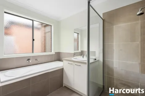 Property photo of 4 Border Collie Close Curlewis VIC 3222