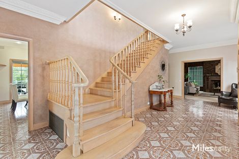 Property photo of 3 Walnut Road Greensborough VIC 3088