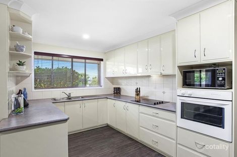 5 Robyn St, Centenary Heights, QLD 4350