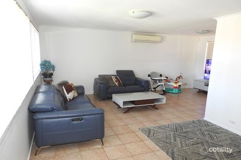 Property photo of 21 Dalpra Crescent Bossley Park NSW 2176