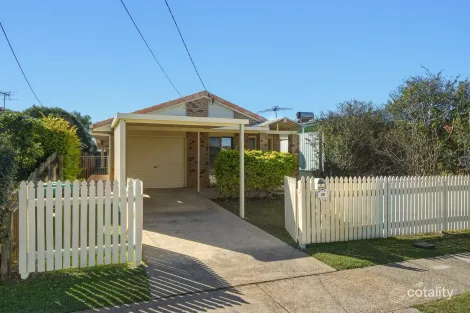 68 King St, Woody Point, QLD 4019