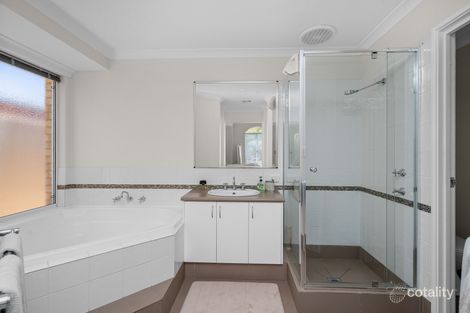 Property photo of 32 Jubata Gardens Dudley Park WA 6210