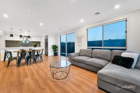 Property photo of 3 Nightingale Road Mickleham VIC 3064