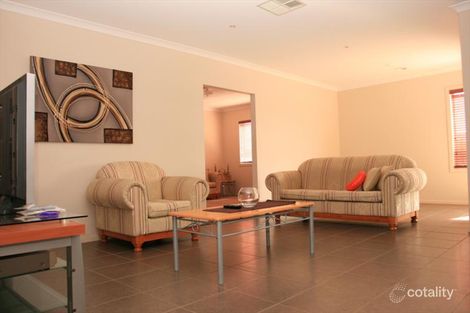 Property photo of 53 Penrose Promenade Tarneit VIC 3029