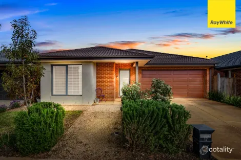 Property photo of 17 Houston Drive Thornhill Park VIC 3335