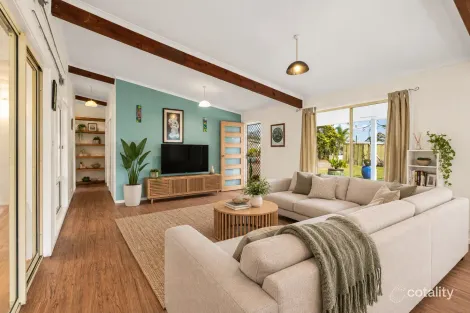 Property photo of 10 Mathie Street Basin View NSW 2540