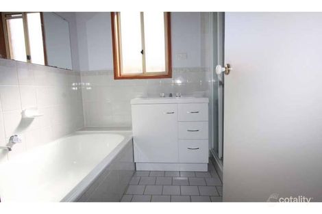 Property photo of 10 Maddock Place Gordon ACT 2906