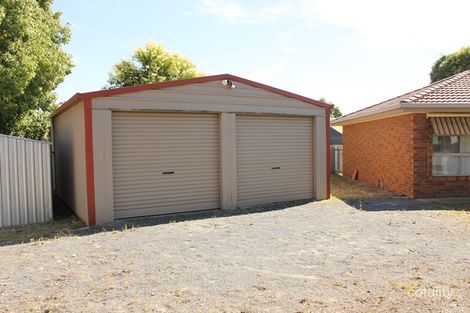 Property photo of 11 Birchman Court West Wodonga VIC 3690