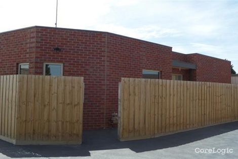 Property photo of 2/73 Benjamin Drive Lara VIC 3212