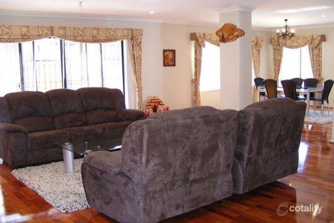 Property photo of 3 Rivergum Rise Hampton Park VIC 3976