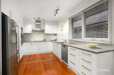 Property photo of 14 Victor Crescent Forest Hill VIC 3131