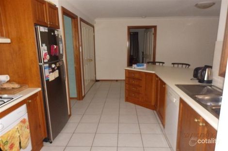 Property photo of 3 Quarters Place Currans Hill NSW 2567