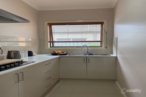 Property photo of 19 Mountleigh Circuit Craigieburn VIC 3064