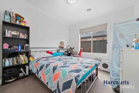 Property photo of 56 Lansdowne Parade Tarneit VIC 3029