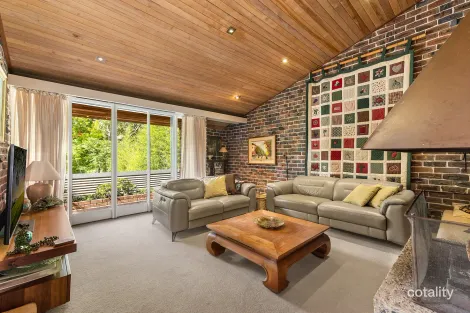 Property photo of 38 Mitchell Crescent Warrawee NSW 2074