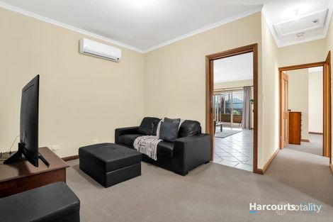 Property photo of 12 Bushland Drive Aberfoyle Park SA 5159