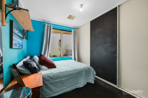 Property photo of 15 Pollard Court Encounter Bay SA 5211