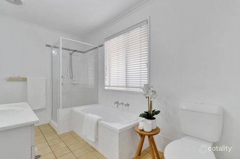 Property photo of 2 Franklin Drive Lake Munmorah NSW 2259