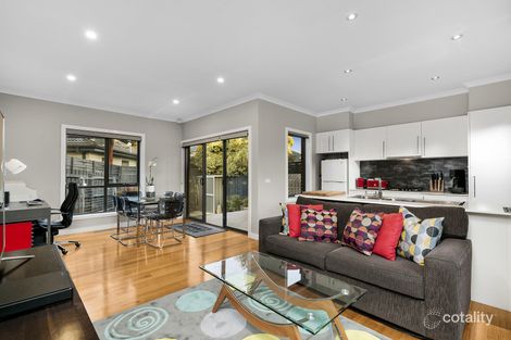 Property photo of 2/14 Daours Court Watsonia VIC 3087