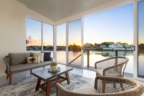 2/6 Aquila Ct, Mermaid Waters, QLD 4218