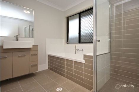 Property photo of 13 Thompson Street Silkstone QLD 4304