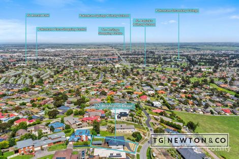 Property photo of 32 Highland Drive Pakenham VIC 3810